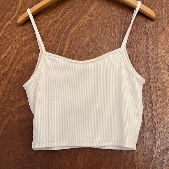 Shein crop top - Picture 2 of 5